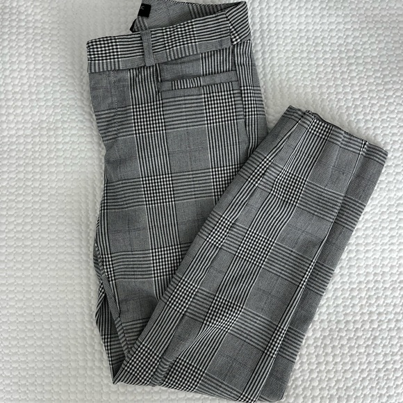 Banana Republic Skinny Sloan Cut - Picture 1 of 4
